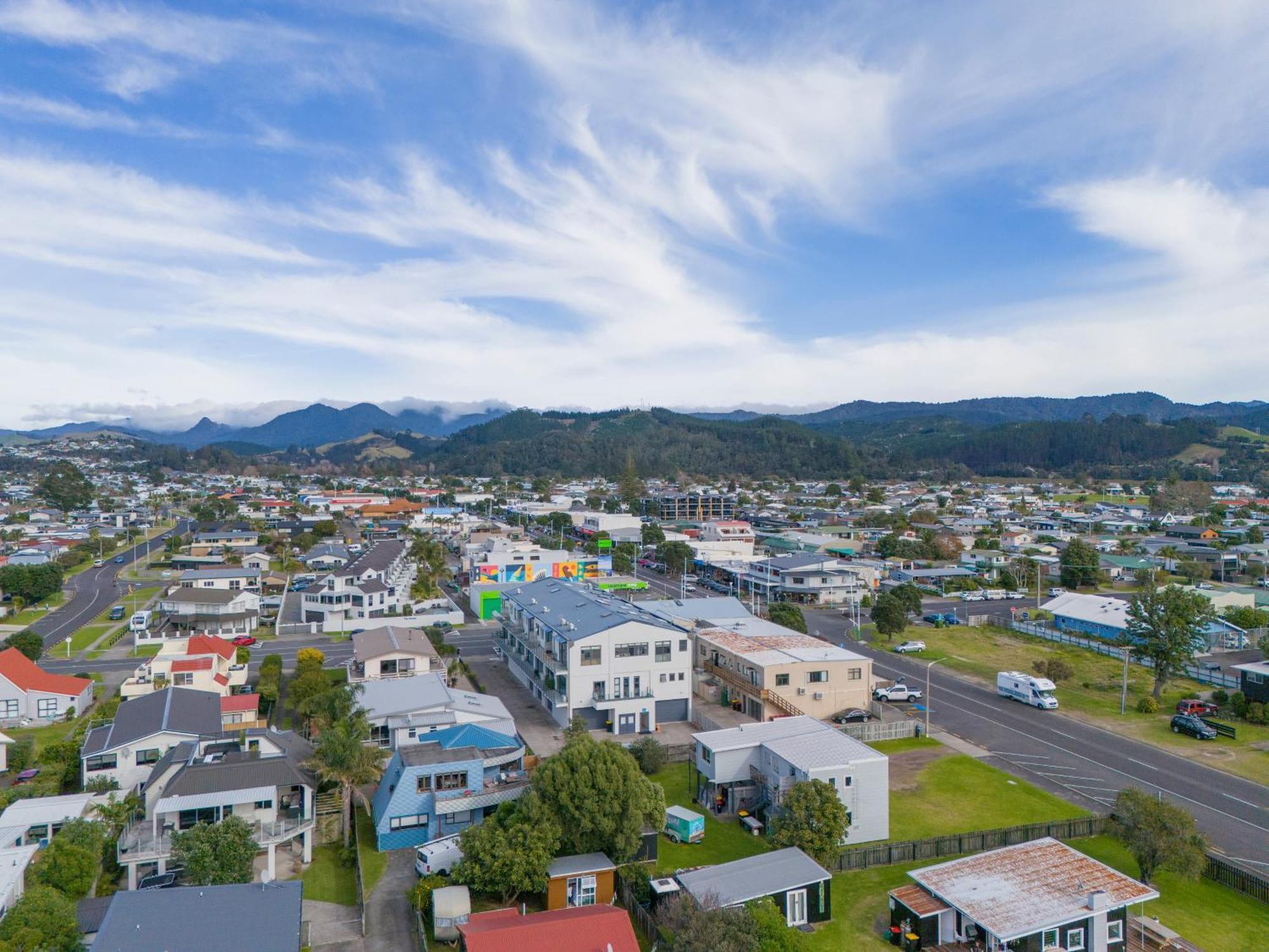 Coast Awhile - Whangamata Holiday Home Екстер'єр фото